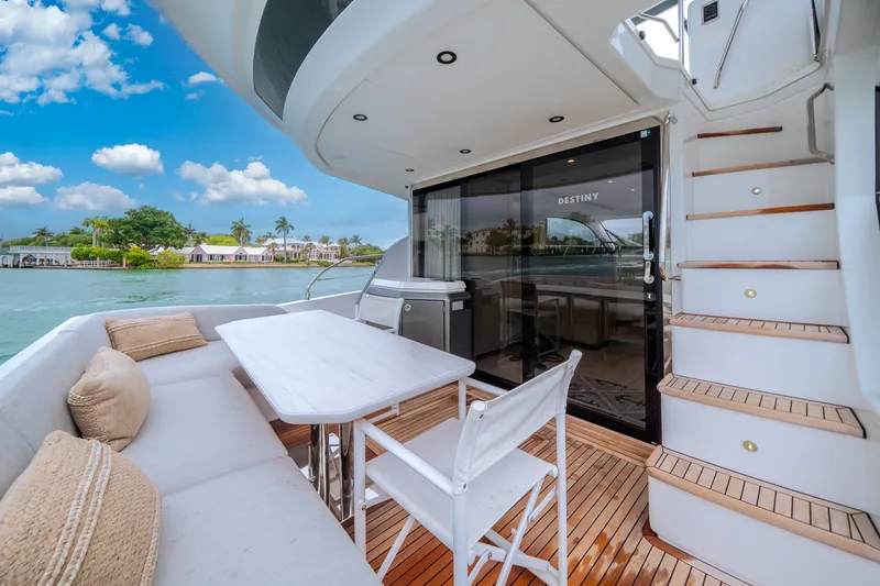 Slide: The Image of Azimut 53 FLY 2023 - 41