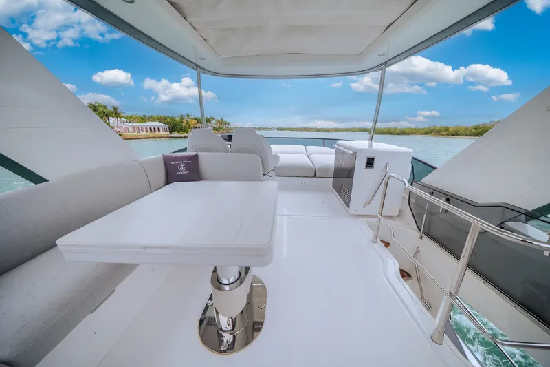 Slide: The Image of Azimut 53 FLY 2023 - 52