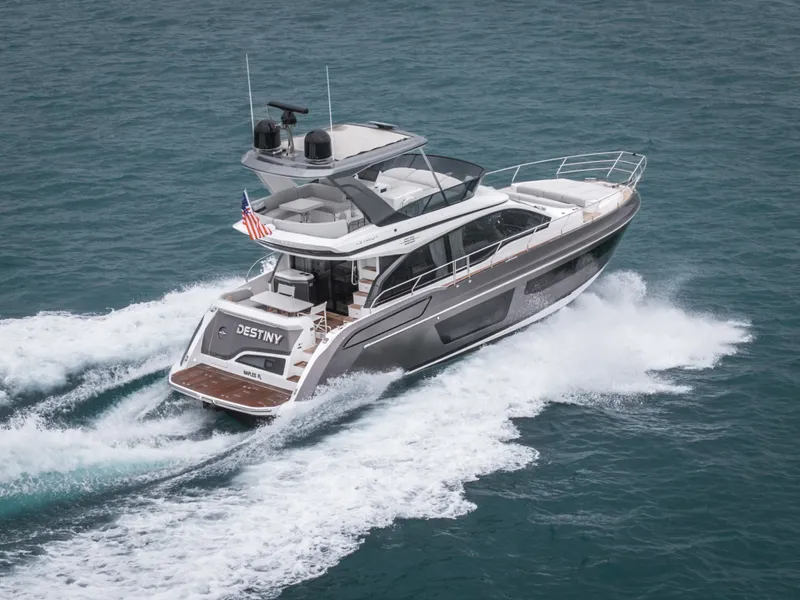 Slide: The Image of Azimut 53 FLY 2023 - 9
