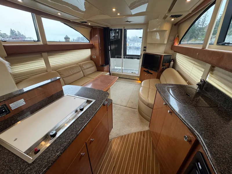 Slide: The Image of Meridian 341 SEDAN 2006 - 14