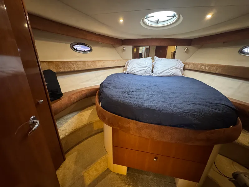 Slide: The Image of Meridian 341 SEDAN 2006 - 17