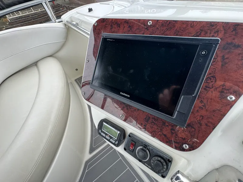 Slide: The Image of Meridian 341 SEDAN 2006 - 24