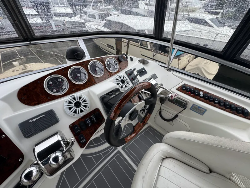 Slide: The Image of Meridian 341 SEDAN 2006 - 25