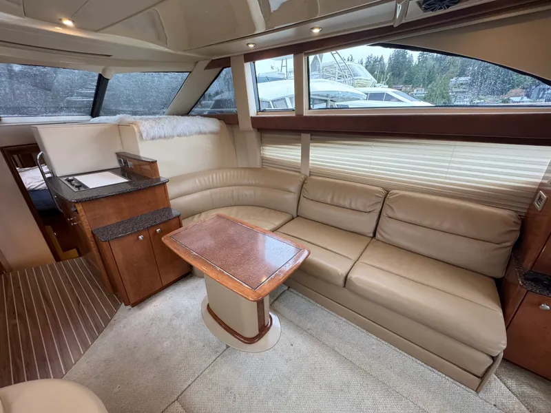 Slide: The Image of Meridian 341 SEDAN 2006 - 6