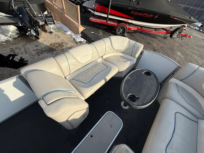 Slide: The Image of Sylvan S5 2014 - 11