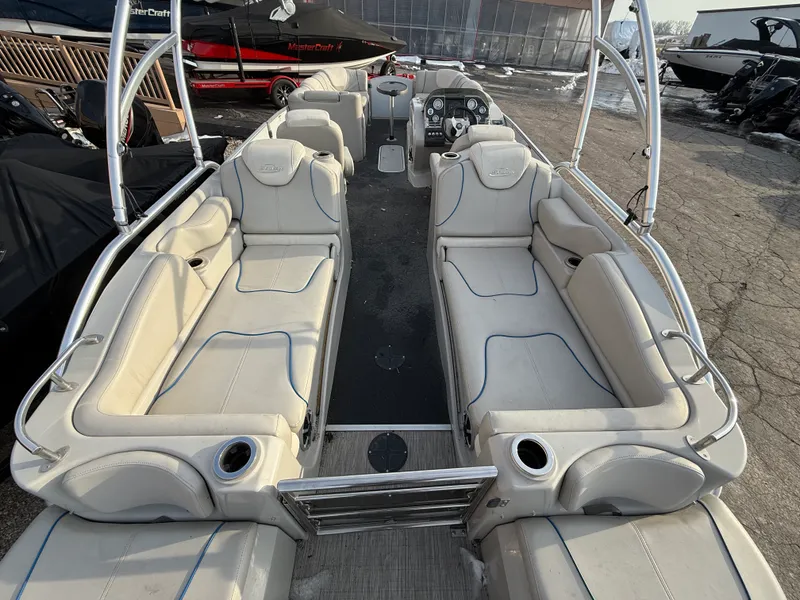 Slide: The Image of Sylvan S5 2014 - 4