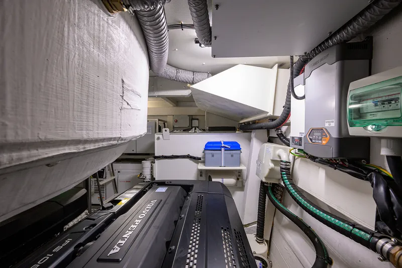 Slide: The Image of Azimut S7 2019 - 149