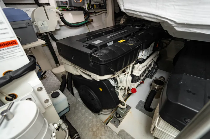 Slide: The Image of Azimut S7 2019 - 132