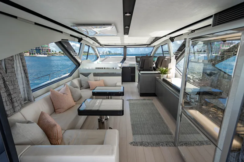 Slide: The Image of Azimut S7 2019 - 62