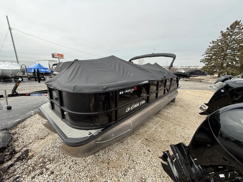 The Image of Bentley Pontoons 22 LEGACY 2022 - 0