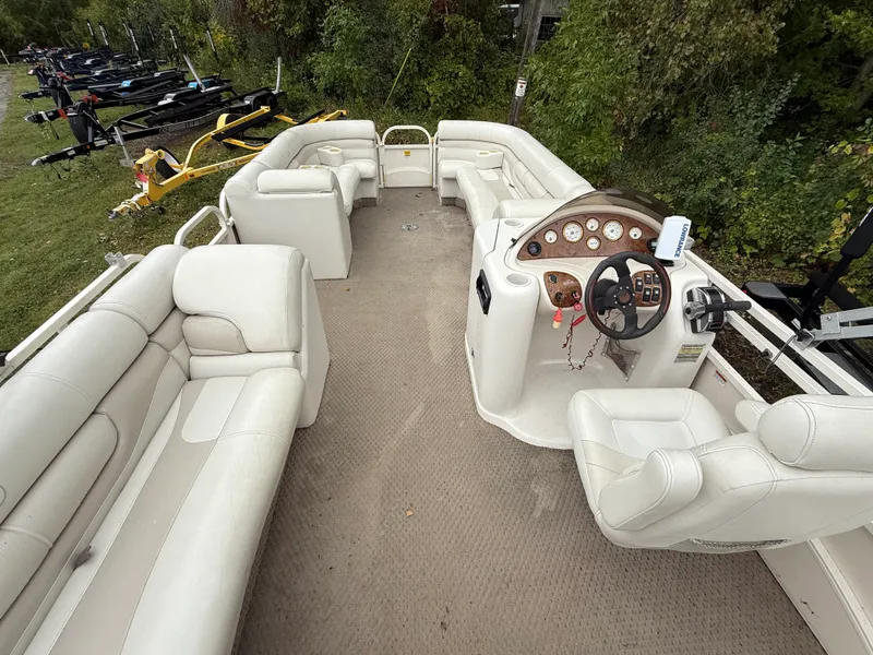 Slide: The Image of Starcraft ELITE 226 2004 - 9