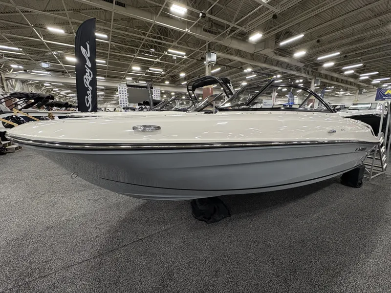 The Image of Bayliner VR4OB 2025 - 0
