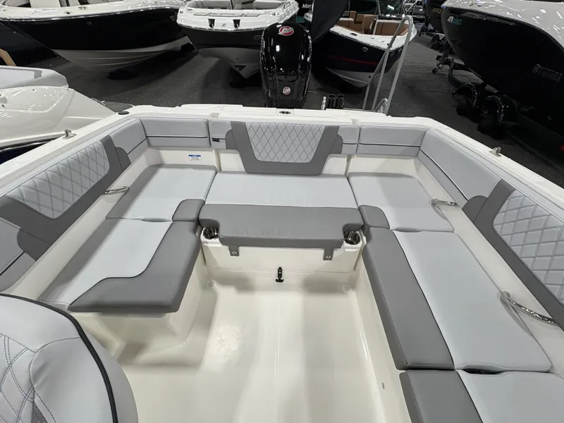 Slide: The Image of Bayliner VR4OB 2025 - 15
