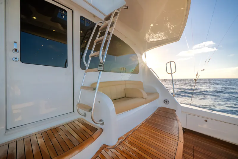 Slide: The Image of Viking 70 CV ENCLOSED BRIDGE 2015 - 26