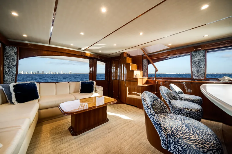 Slide: The Image of Viking 70 CV ENCLOSED BRIDGE 2015 - 29