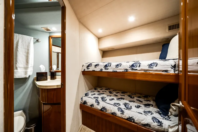 Slide: The Image of Viking 70 CV ENCLOSED BRIDGE 2015 - 47