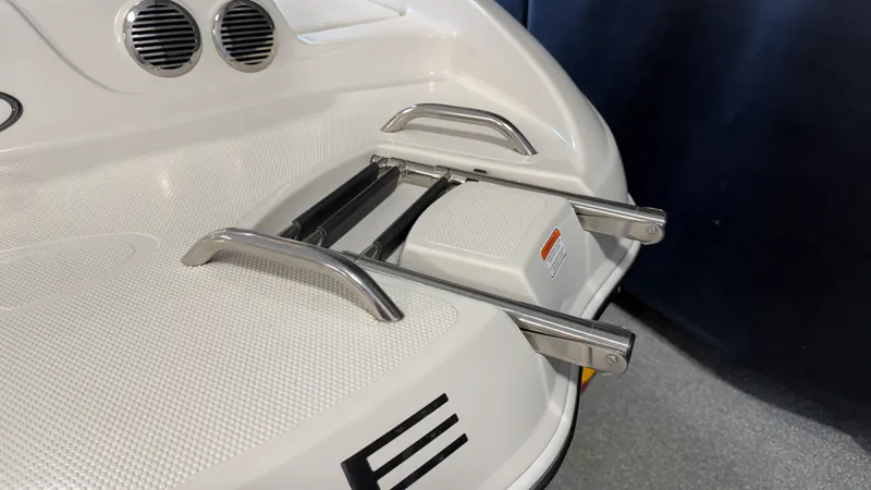 Slide: The Image of Tahoe Q5I 2013 - 14