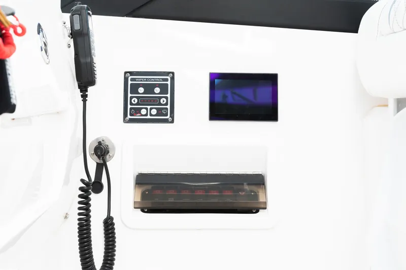 Slide: The Image of Intrepid 438 EVOLUTION 2021 - 18