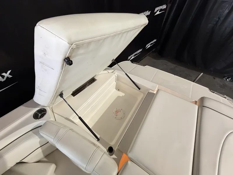 Slide: The Image of Sea Ray 270 SLX 2008 - 12