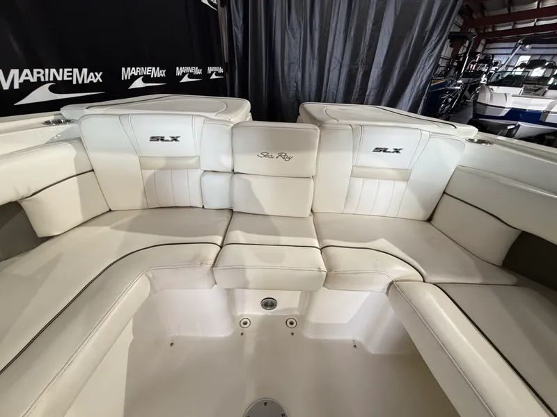 Slide: The Image of Sea Ray 270 SLX 2008 - 15