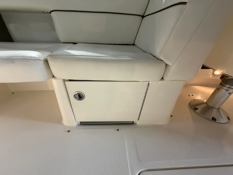 Slide: The Image of Sea Ray 270 SLX 2008 - 25