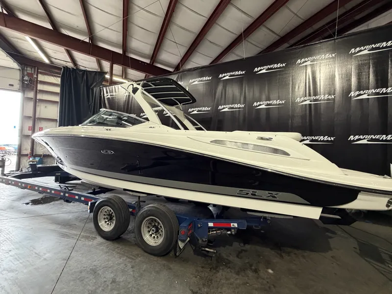 Slide: The Image of Sea Ray 270 SLX 2008 - 4