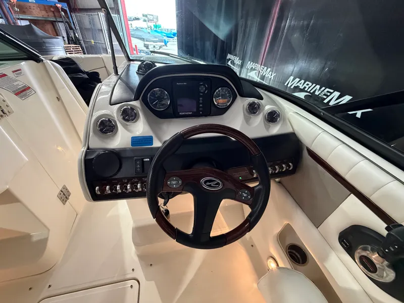 Slide: The Image of Sea Ray 270 SLX 2008 - 40