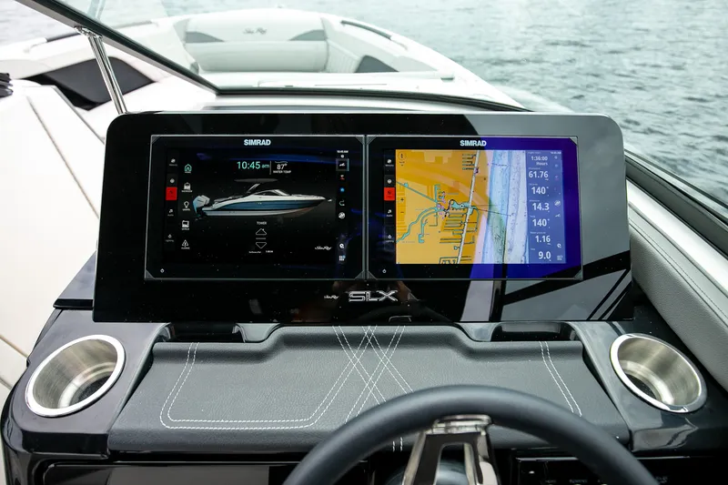 Slide: The Image of Sea Ray SLX 280 Outboard 2026 - 52