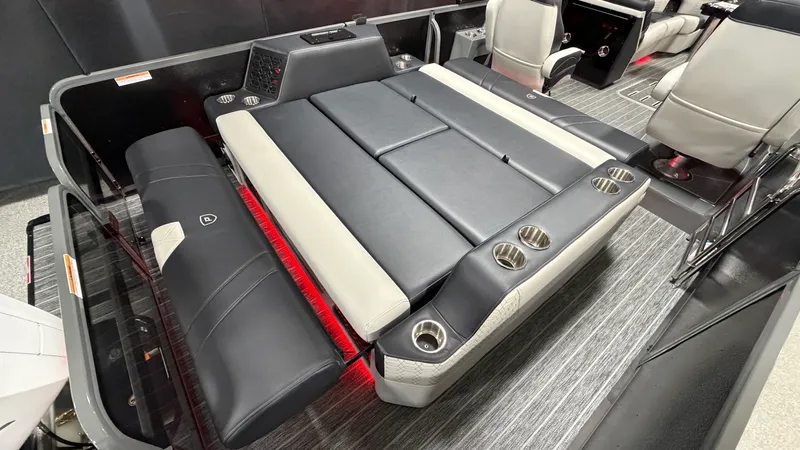 Slide: The Image of Premier 250INTRIGUE 2026 - 77