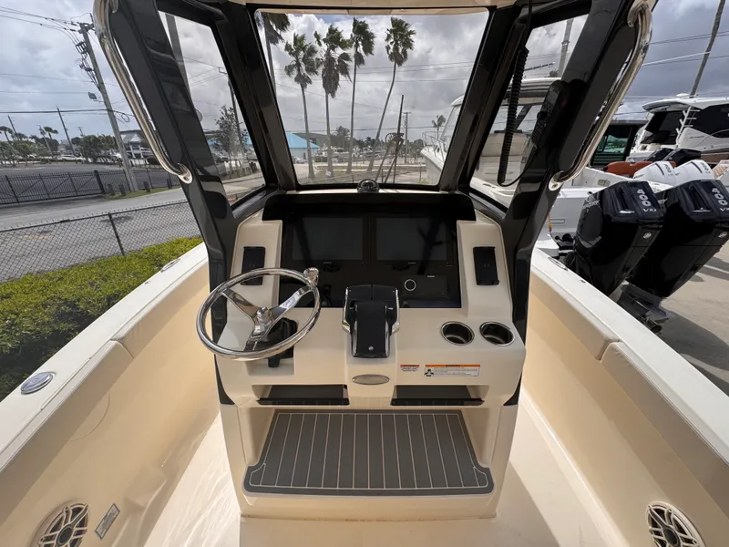 Slide: The Image of Scout 260 LXF 2026 - 12
