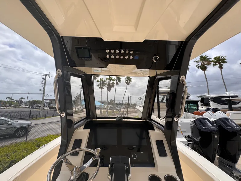 Slide: The Image of Scout 260 LXF 2026 - 13