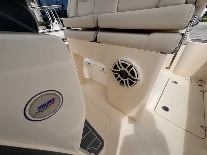 Slide: The Image of Scout 260 LXF 2026 - 26