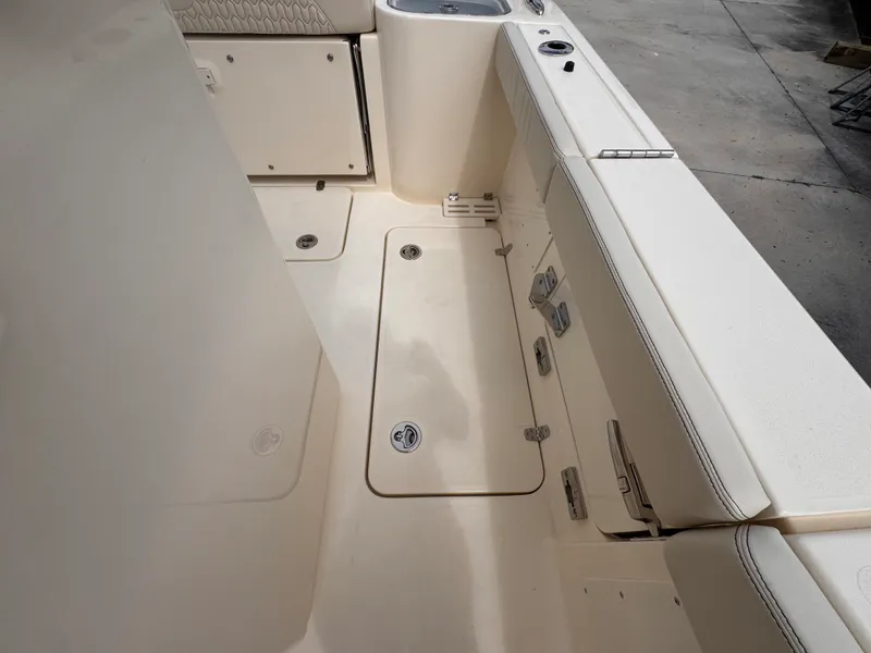 Slide: The Image of Scout 260 LXF 2026 - 27