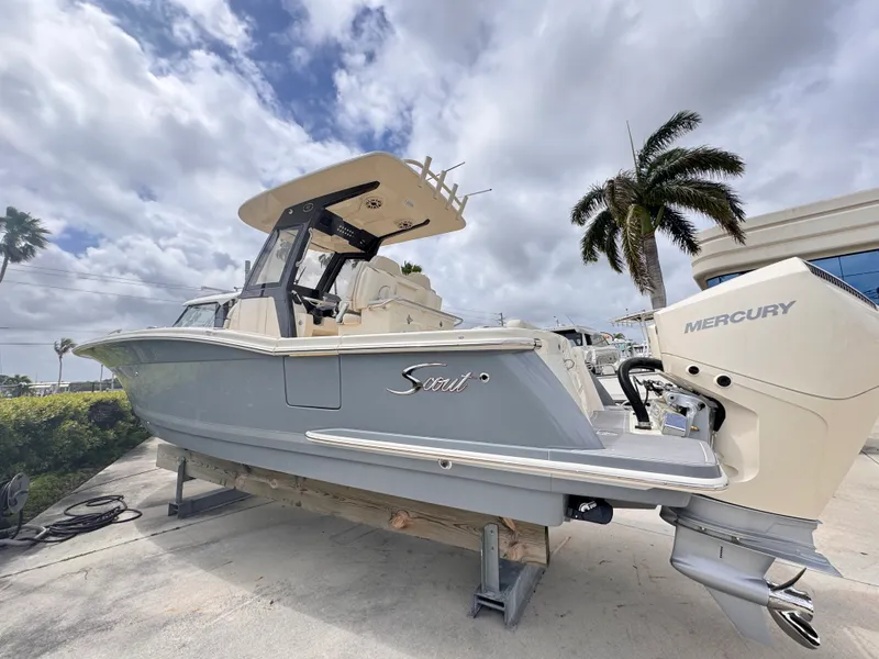 Slide: The Image of Scout 260 LXF 2026 - 4