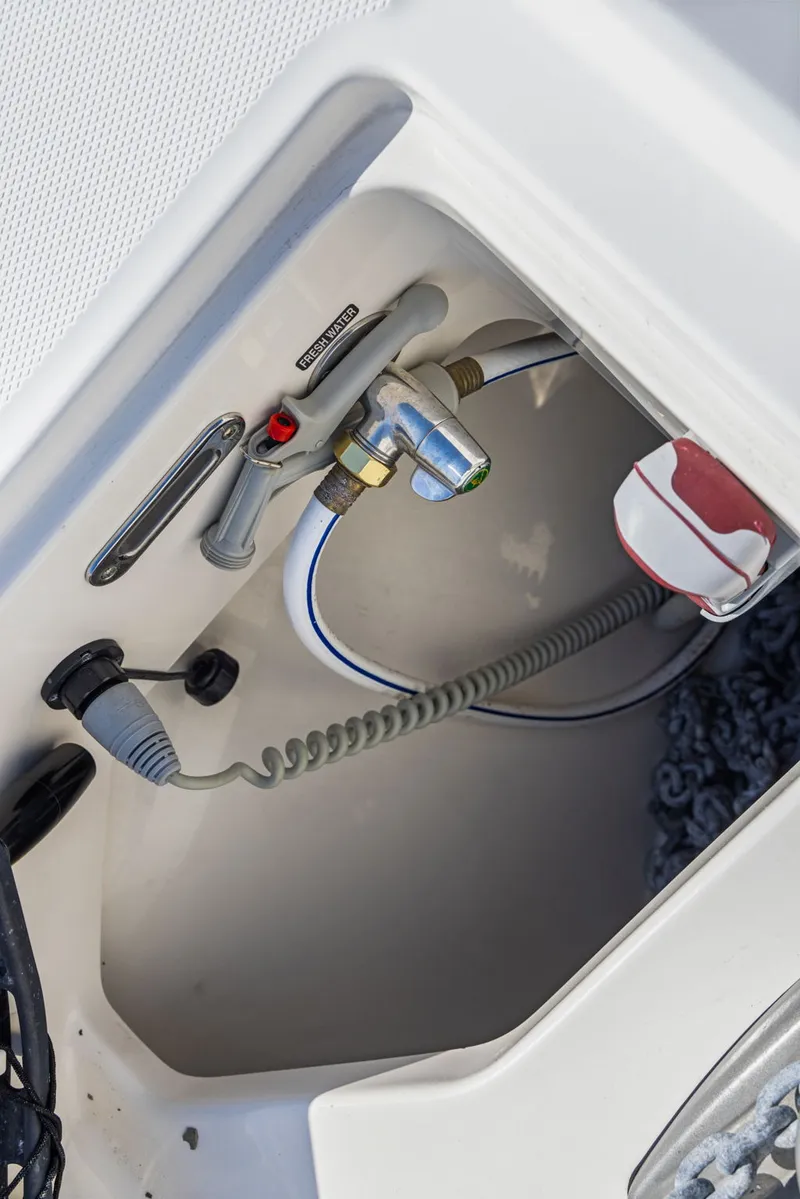 Slide: The Image of Boston Whaler 350 OUTRAGE 2014 - 17