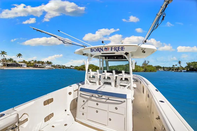 Slide: The Image of Boston Whaler 350 OUTRAGE 2014 - 38