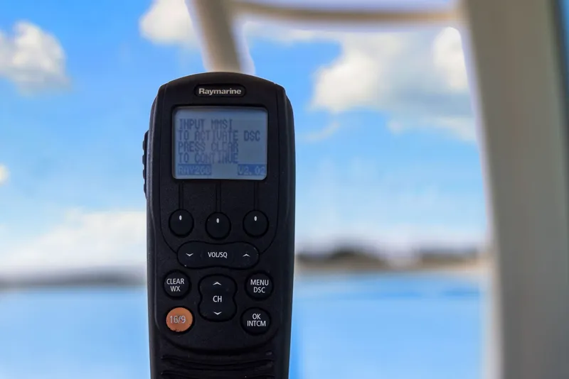 Slide: The Image of Boston Whaler 350 OUTRAGE 2014 - 35