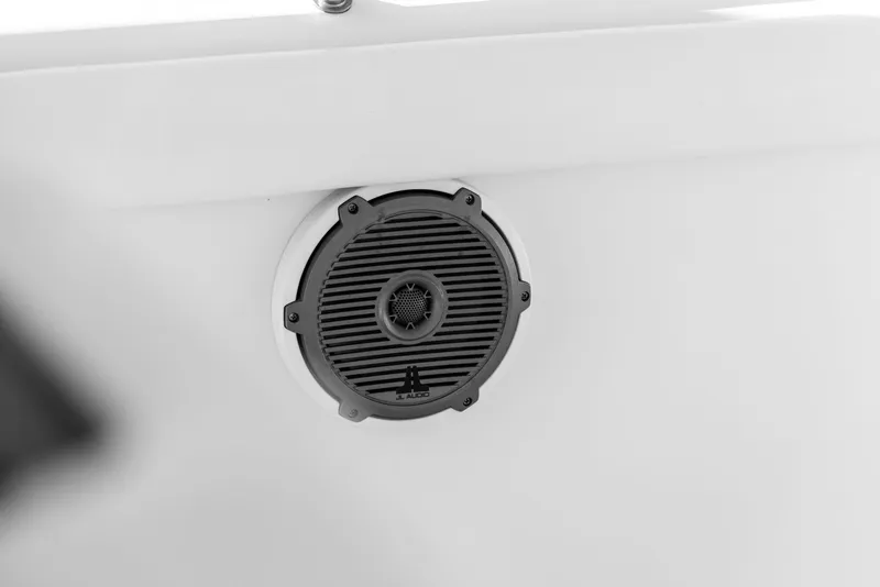 Slide: The Image of Boston Whaler 350 OUTRAGE 2014 - 37