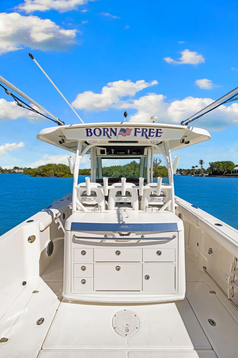 Slide: The Image of Boston Whaler 350 OUTRAGE 2014 - 39