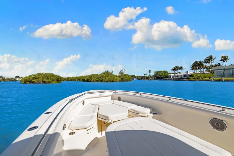 Slide: The Image of Boston Whaler 350 OUTRAGE 2014 - 20