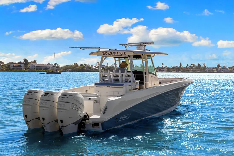 Slide: The Image of Boston Whaler 350 OUTRAGE 2014 - 4