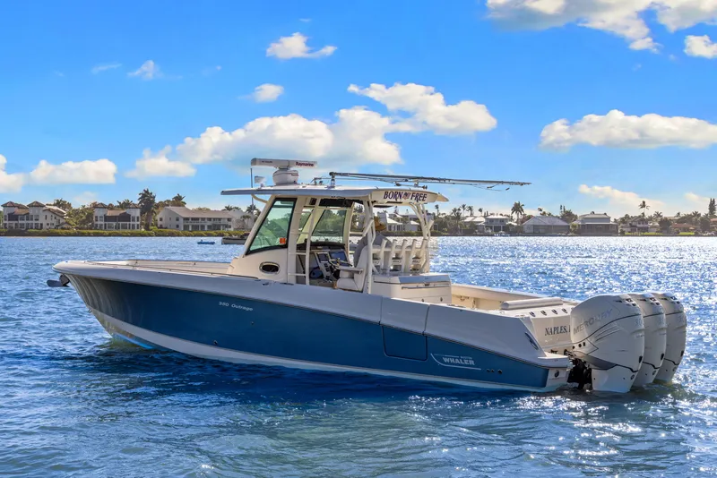 Slide: The Image of Boston Whaler 350 OUTRAGE 2014 - 6