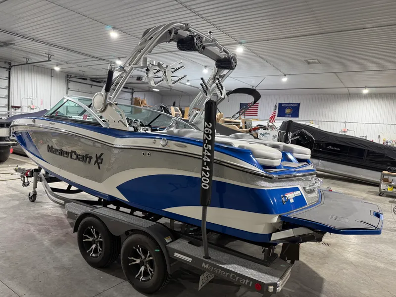 Slide: The Image of Mastercraft X20 2016 - 12