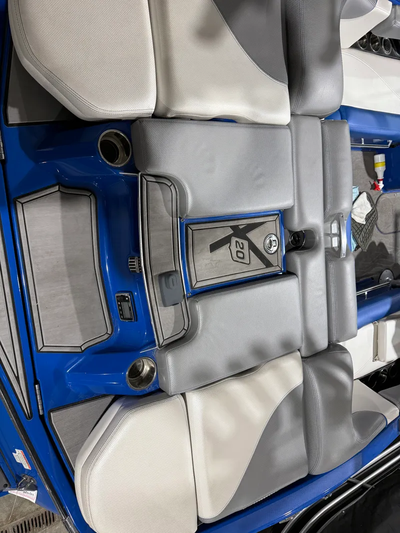 Slide: The Image of Mastercraft X20 2016 - 15