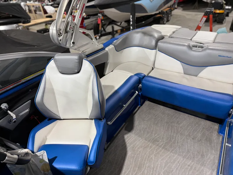 Slide: The Image of Mastercraft X20 2016 - 22