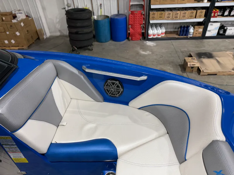 Slide: The Image of Mastercraft X20 2016 - 32