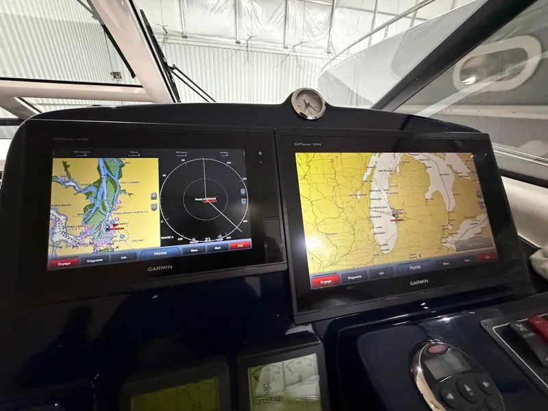 Slide: The Image of Tiara 43 SOVRAN 2009 - 13