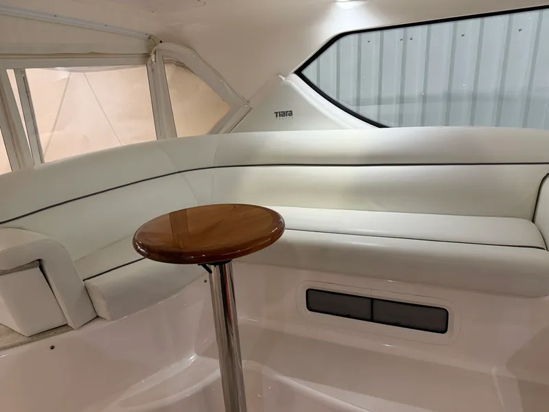 Slide: The Image of Tiara 43 SOVRAN 2009 - 15