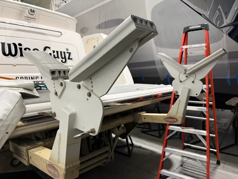 Slide: The Image of Tiara 43 SOVRAN 2009 - 45