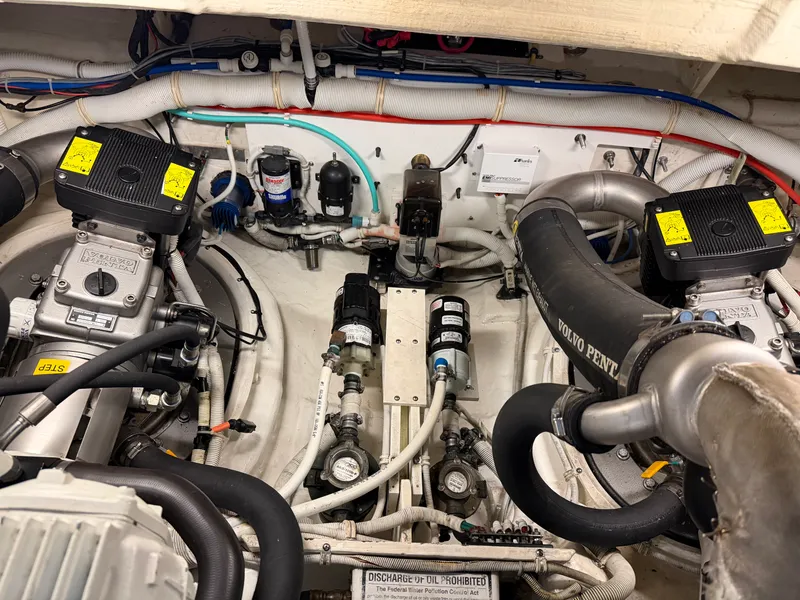 Slide: The Image of Tiara 43 SOVRAN 2009 - 56